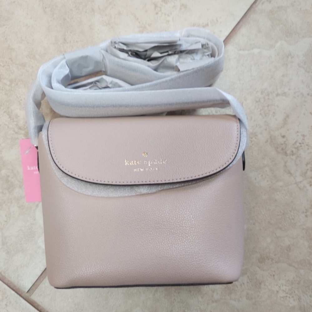 NWT Emmie Crossbody Beige